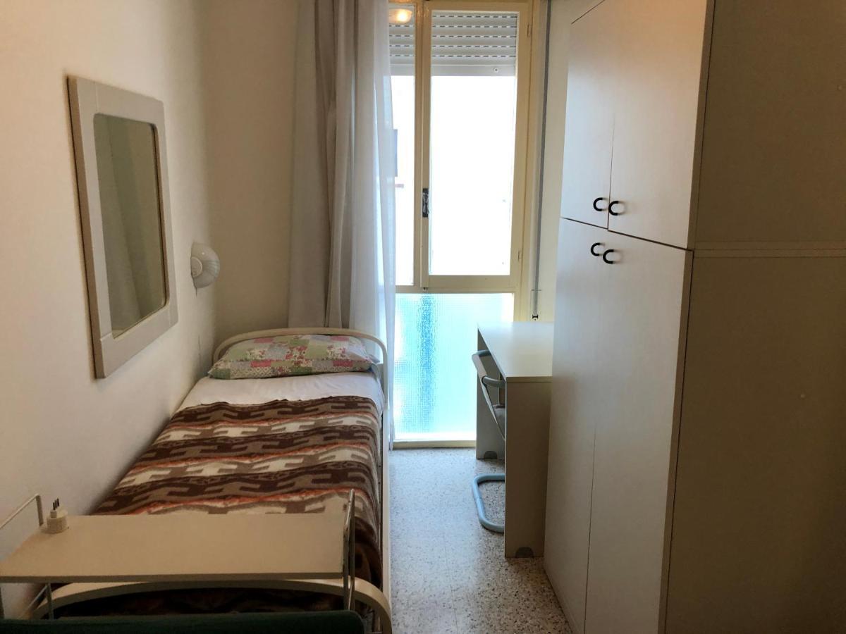 Residence Centro Commerciale - Walterigato Apartments Solo Per Famiglie Лидо-ди-Езоло Экстерьер фото