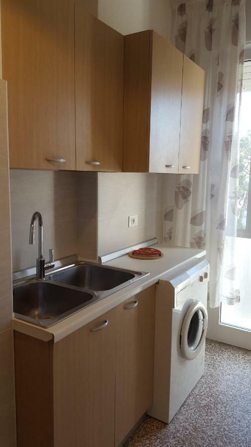 Residence Centro Commerciale - Walterigato Apartments Solo Per Famiglie Лидо-ди-Езоло Экстерьер фото