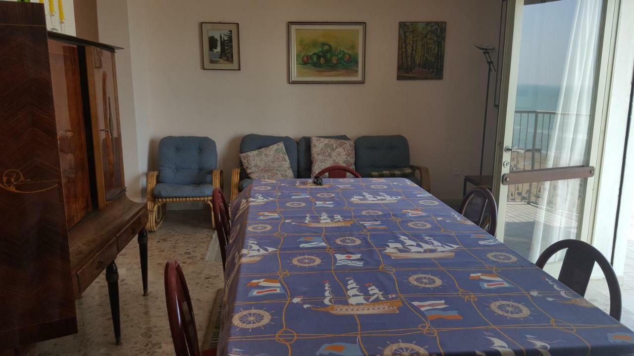 Residence Centro Commerciale - Walterigato Apartments Solo Per Famiglie Лидо-ди-Езоло Экстерьер фото